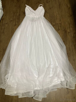 bílé tylové svatební šaty vel S, M, L