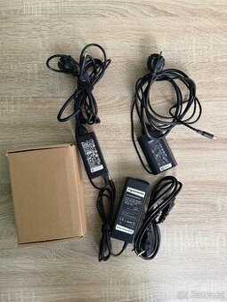 DELL nabíječka k notebooku 45W (3ks, cena za vše)