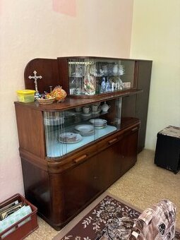 Starožitný nábytek