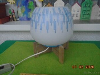 Retro stolní lampa