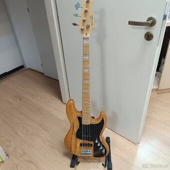 Prodám nevyužitou baskytaru BACH - KYJOV 7500,-Kč-RESERVÉ