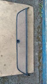 Mitsubishi Outlander mřížka