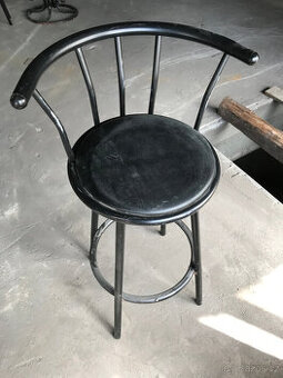 Barová židle černá kulatá AZ - použitá