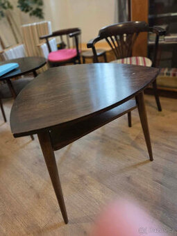 Konferenční stolek