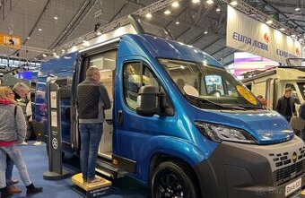 Karmann Davis 620 Life-Style - Speciální edice v modré barvě