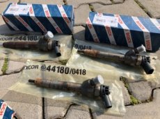 Vstřikovač - vstřik - vstřikovací tryska BMW X 3 F25