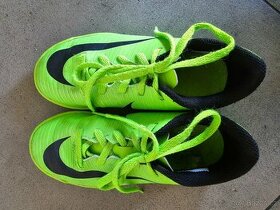 Sálovky Nike Mercurial - vel. 29,5