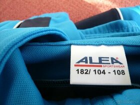 vojenské tepláky, trička