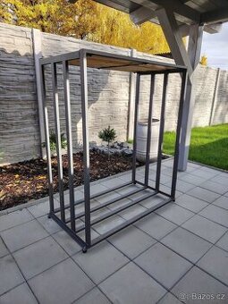 Dřevník/ Přístřešek na dřevo..