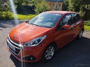 Peugeot 208 1.2 benzin