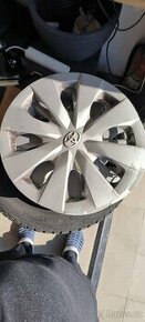 zimní sada disků s pneu 195/65 R 15 org. poklice Toyota