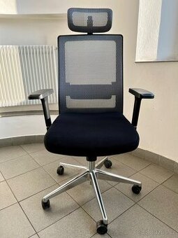 kancelářská židle s podhlavníkem