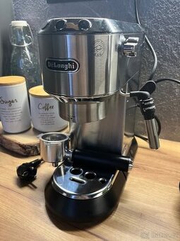 Delonghi kavovar
