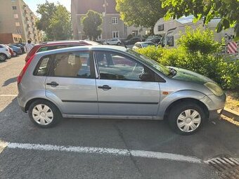 Ford Fiesta 2005 benzín