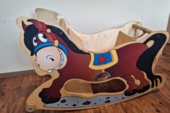 Houpací koník - Jídelní židlička 3v1 Trihorse western