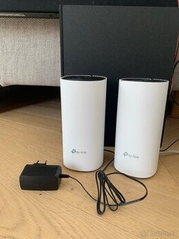 TP Link M4 Router a optický převodník