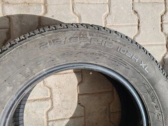 Prodám letní pneu Nokian 215/65r16