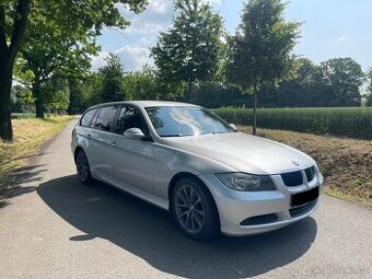 BMW E91 318i
