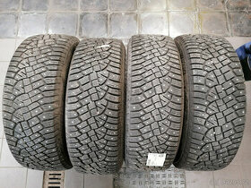 Zimní pneu 235/60/18 235/60 R18 S Hroty