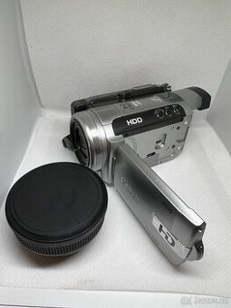 Prodám Full HD kameru Canon HG10 + širokoúhlý objektiv
