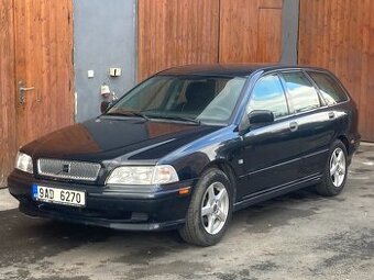 VOLVO V40 1,8i NOVÁ STK, tažné, alu kola