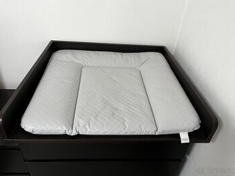 Přebalovací pult