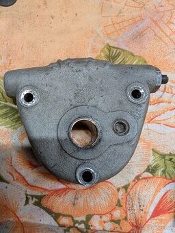 Jawa 350 OHV, víčko řazení