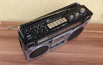 Radiomagnetofon SANYO M9990K