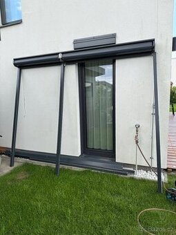 Prdam 3 x 2,24m okno, Vera, tojsklo