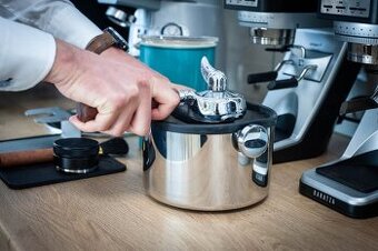 MOTTA odklepávač na kávu - nerezový, TOP stav