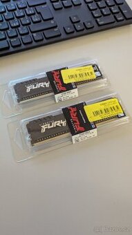 NOVÁ - Paměť RAM DDR4 8GB (1x8GB) 3200mhz CL18