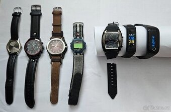 Náramkové hodinky, fitnes náramek, různé 7 kusů