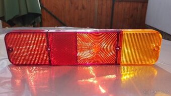 Kryt zadního světla - sklíčko - Moskvič 2140