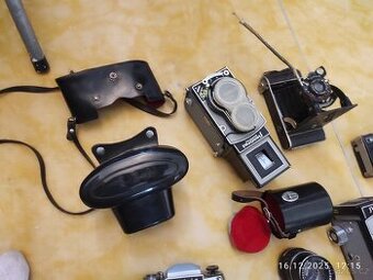 Staré fotoaparáty