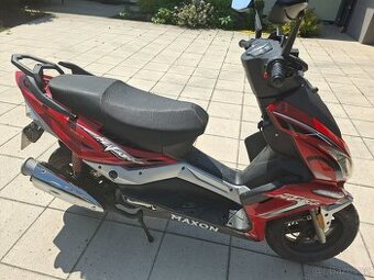 Skútr Maxon Matador 125