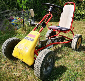 Predám Autíčko s pedálmi