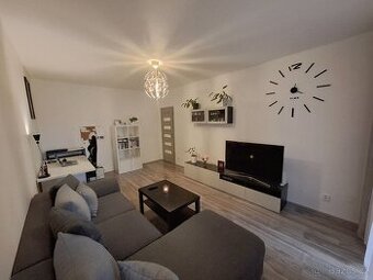 TV stěna Ikea Besta