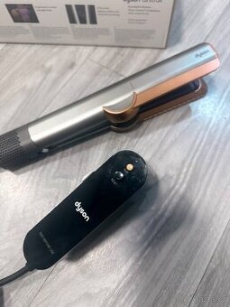 Žehlička na vlasy Dyson