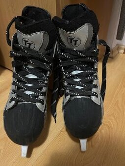 Pánské brusle velikost 38