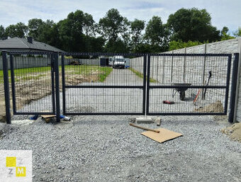 Panelová dvoukřídlová brána 400cmx153cm