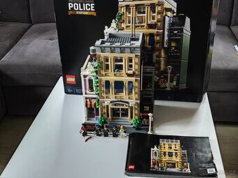 LEGO Creator Expert 10278 Policejní stanice