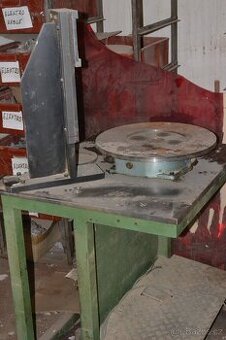 Hydraulický otočný stůl