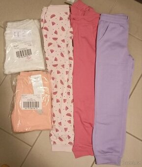 Nové dívčí tepláky