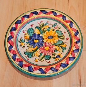 Závěsné talíře na zeď