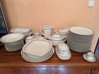 Velká porcelánová jídelní souprava EPIAG