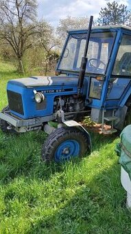 Traktor Zetor 6911