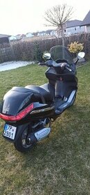 Prodám maxi scooter Piaggio X8 125 11kw 10500km