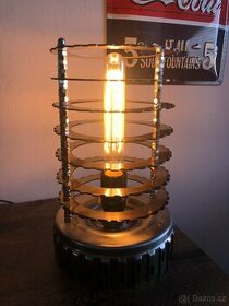 Industriální lampička (z převodovkových lamel)