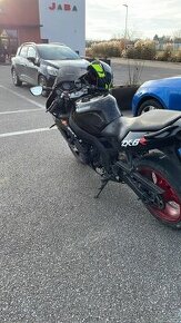 Kawasaki ninja zx6r
