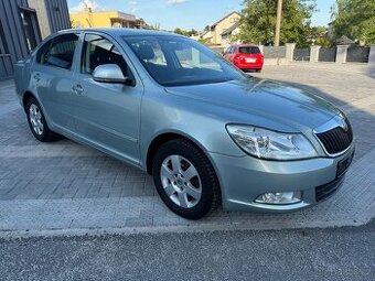 Škoda Octavia 1.4tsi 90kw 3/2012 výhřev sedaček jen 149km